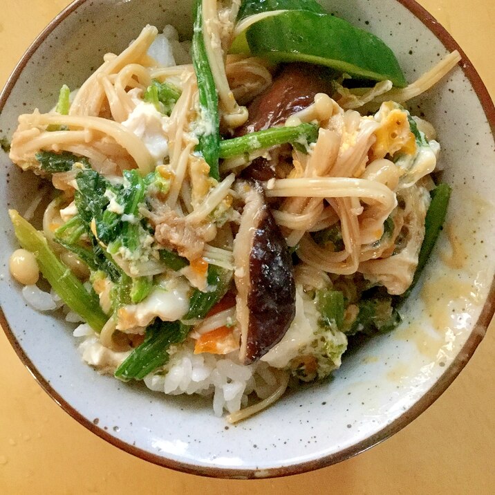 あり合わせ卵とじ丼 えのきと椎茸とほうれん草 レシピ 作り方 By とりあえず乾杯 楽天レシピ あり合わせ卵とじ丼 えのきと椎茸とほうれん草 レシピ 作り方 By とりあえず乾杯 楽天レシピ